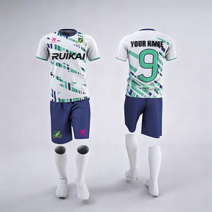 Özel Tasarım Futbol Formaları Tam Set Erkekler İçin Hızlı Kuruyan Nefes Alabilen %100 Polyester Otomatik Kesim Futbol Formaları - Product Image 3