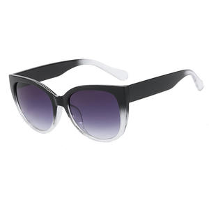 High Quality Light Weight Rectangle Ins <b>Big</b> Frame Gradient Personalized Private Label Unique Sunglasses PC Frame UV400 Lenses - Product Image 6