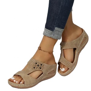 Été Nouveau Wedge Heel Hot Selling européen et américain semelle épaisse Wedge Heel Flower Shoes - Product Image 1