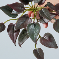 Plantes artificielles en caoutchouc souple, suspendues, pour aménagement paysager intérieur : Monstera, Feuille de palmier rouge, Trèfle, Succulente, type 'Coins Grass'