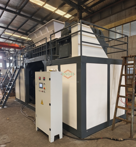 Broyeur à double arbre certifié CE avec deux moteurs <span class=keywords><strong>de</strong></span> 75 kW et réducteur pour la gestion des déchets - Product Image 4