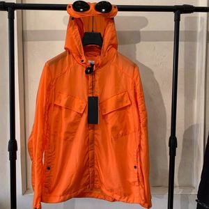 Giacca da Uomo Casual con Cappuccio per la Primavera in Nylon <span class=keywords><strong>Metal</strong></span> ad Asciugatura Rapida di Alta Qualità Leggera per Sport all'Aperto con Motivo Mimetico e Collo Alto - Product Image 1