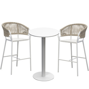 Set Moderno di Sgabelli Alti da Bistrot in Alluminio <span class=keywords><strong>Nero</strong></span> per Patio, Giardino, Ristorante, Tavolo Alto con 2 Sedie per Uso Alberghiero - Product Image 4