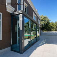 Véranda à toit plat sur mesure en aluminium et verre pour espace de vie extérieur, patio, jardin, extension de villa
