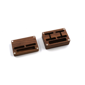 Boîte à Boutons <span class=keywords><strong>de</strong></span> Manchette Rectangulaire en <span class=keywords><strong>Noyer</strong></span> Gravée sur Mesure, Écologique, Magnétique et Portable – Coffret Cadeau pour Hommes, Idéal Mariages et Cadeaux d'Affaires - Product Image 4