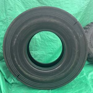 Pneu lisse anti-crevaison Brand 17.5-25 L5S pour roue - Product Image 3