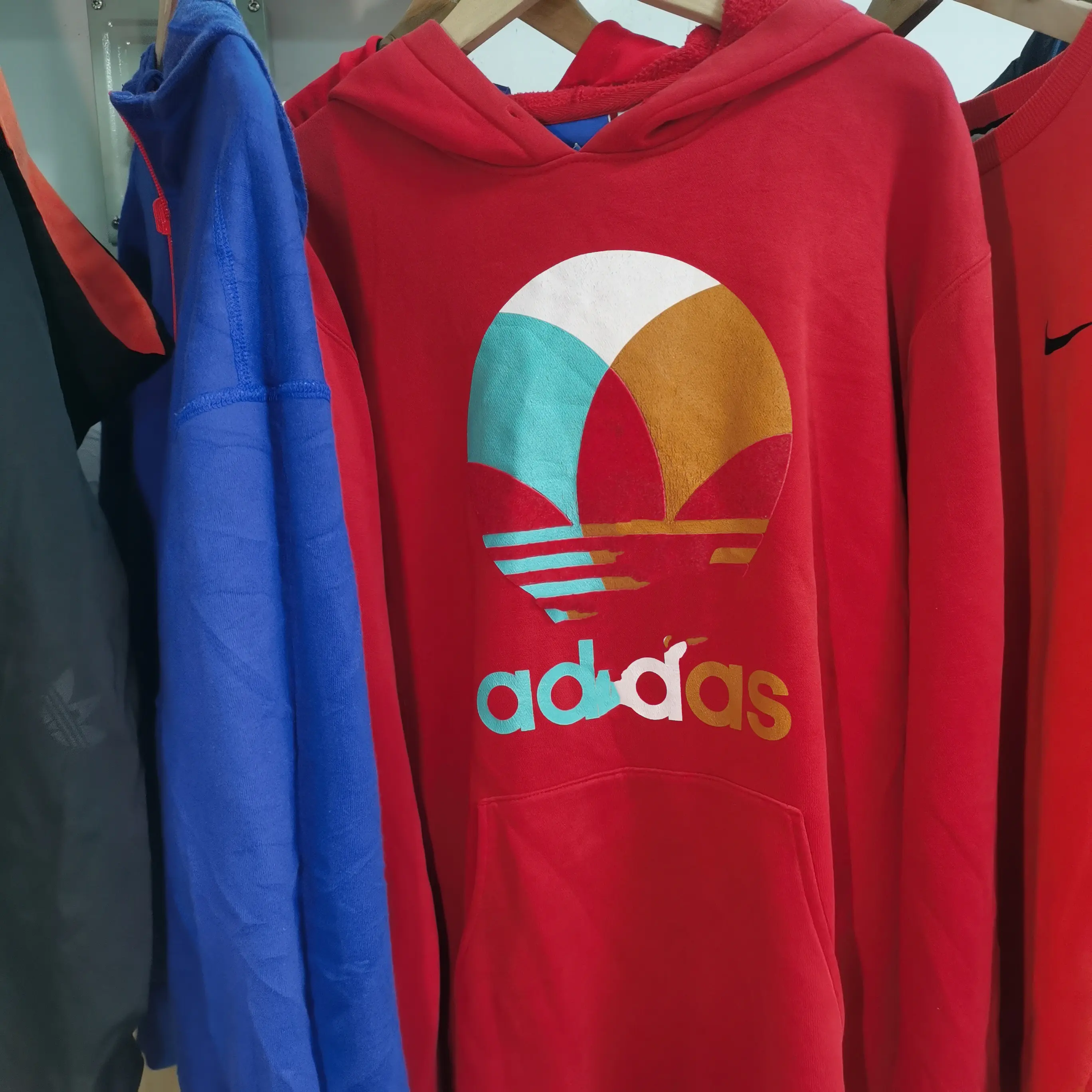 Toptan erkekler hoodies tişörtü 2023 kullanılan giysiler markalı hoodie kazak balya ikinci el giysi