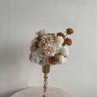 Fournisseur en gros de boules de fleurs artificielles en soie, blanches et oranges, faites à la main, pour centres de table et décorations de mariage