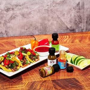 Colección de Salsas Picantes <span class=keywords><strong>Gourmet</strong></span> Thoughtfully Master, Caja de Regalo de 30 Piezas con <span class=keywords><strong>Sabores</strong></span> a Hierbas y Ajo - Product Image 4