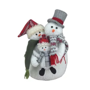 Popular designs include Christmas tree decorations and pendants with led snowmen