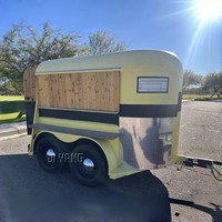 Vente flash Remorque à chevaux Food truck Chariot à glaces Bar à bière mobile Restauration de rue Remorque à chevaux vintage personnalisée pour les fêtes