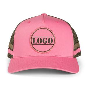 Gorras Trucker Personalizadas de Algodón de 5 Paneles con Parche Bordado Rosa, Gorras con Malla en la Parte Trasera y Rayas - Product Image 1