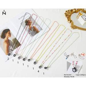 Cadena de tres vías con cuentas cuadradas de 70 cm para piezas de gafas, Cadena Para Gafa - Product Image 1