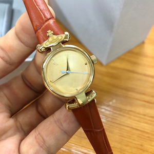 Nuevo y popular reloj azul hielo con correa de cuero, reloj de cuarzo Saturno pequeño dorado con diseño de hueso de serpiente para mujer - Product Image 4