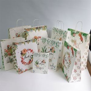 KUAIMA 22*11*27cm Vente en gros de petits sacs en papier écologiques de haute qualité et luxueux avec votre propre logo pour les sacs cadeaux - Product Image 4