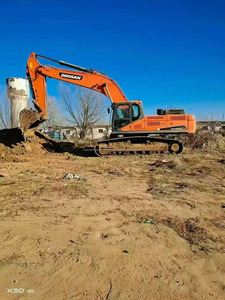Excavadora usada DOOSAN de Corea del Sur, maquinaria de construcción de orugas hidráulica de segunda mano, excavadora en buenas condiciones DH370, original de segunda mano - Product Image 2