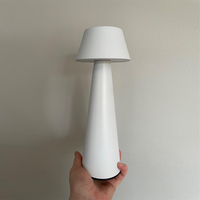 Lampe de table LED dorée de luxe, rechargeable sans fil, lampe de bureau sans fil, lampe de nuit portable en métal pour restaurant, hôtel, décoration de la maison