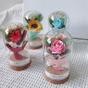 TC Venta al por mayor LED Light Up Decoraciones DE BODA <span class=keywords><strong>Madres</strong></span> Regalo del día de San Valentín Flores artificiales Ramo de rosas en cúpula de vidrio - Product Image 1