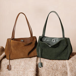 กระเป๋าโท้ทหนังแท้แบบด้านสำหรับฤดูหนาว รุ่นใหม่ทรงโรดีโอ สะพายไหล่ คุณภาพสูง ความจุเยอะ พร้อมตัวล็อค - Product Image 3