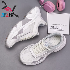 Zapatos Deportivos Transpirables de Malla Blanca para Mujer, con Suela Gruesa, a la Moda, para Salir de Verano - Product Image 3