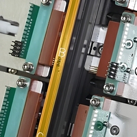 Machine de programmation IC Tube to Tube |   1213D 4 Stations 3000 UPH pour la production en série de mémoire flash MCU EEPROM
