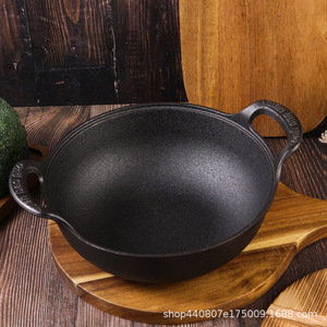 กระทะเหล็กหล่อพร้อมฝาแก้ว 38 ซม. ด้ามจับคู่ ไม่เคลือบสารเคมี หม้อตุ๋นสำหรับทำอาหาร - Product Image 3
