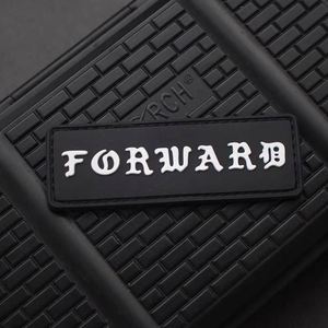 Parche de silicona 3D personalizado con logotipo de marca privada para ropa, insignia de PVC de goma suave para brazalete de avión - Product Image 3