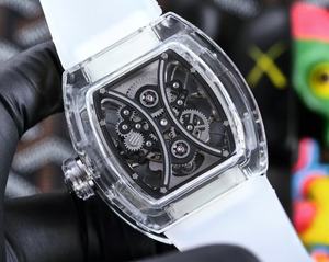 นาฬิกาข้อมือทรงกระบอกอัตโนมัติกันน้ำคุณภาพสูงขายส่ง พร้อมหน้าปัดคริสตัลแซฟไฟร์และคาร์บอนไฟเบอร์ - Product Image 4