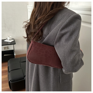 Korean-Style Women's Bag 2025 Autumn/Winter New Arrival Matte-Finish Solid-Color <b>Small</b> Square Bag - Product Image 2