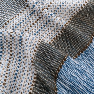 Écharpe douce pour femme en viscose, imprimé géométrique effet coton, avec pompons, bandana, châle de voyage anti-UV - Product Image 4