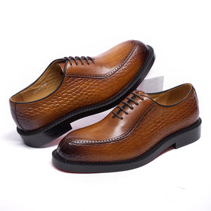 รองเท้าโลฟเฟอร์หนังแบบสวมสำหรับผู้ชาย ดีไซน์ใหม่ แบรนด์ระดับไฮเอนด์ ผลิตตามสั่ง พื้นกันลื่น น้ำหนักเบา ระบายอากาศได้ดี เหมาะสำหรับฤดูใบไม้ร่วง - Product Image 6