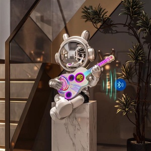 Statuetta Decorativa di Astronauta Seduto su Chitarra - Pezzo Decorativo per Soggiorno, Camera <span class=keywords><strong>da</strong></span> Letto, ecc. Regalo Creativo - Con Altoparlante Bluetooth - Product Image 2