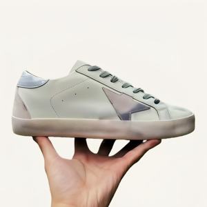 Zapatos Casuales Unisex con Diseño de Estrella Sucia para Exteriores, Zapatos de Caminar para Mujer de Alta Calidad, Zapatos Planos de Lujo GG - Product Image 3