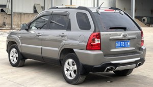 Auto Usado Kia Sportage 2010 2011 2012 GLS 2.0L, SUV Usado, Transmisión Manual, Gran Distancia al Suelo, Conducción Urbana, Bajo Mantenimiento - Product Image 4
