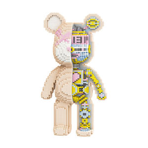 Set di Costruzioni Orsetto Cartoon <span class=keywords><strong>da</strong></span> 43 cm in ABS, Mini Mattoncini Modello Bearbrick, Personaggi Magici, Decorazioni per la Casa, <span class=keywords><strong>Action</strong></span> <span class=keywords><strong>Figure</strong></span> Anime - Vendita all'Ingrosso - Product Image 1