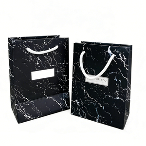 <span class=keywords><strong>Bolsas</strong></span> <span class=keywords><strong>de</strong></span> Papel Reciclables con Logotipo Personalizado al <span class=keywords><strong>por</strong></span> <span class=keywords><strong>Mayor</strong></span>, <span class=keywords><strong>Bolsas</strong></span> <span class=keywords><strong>de</strong></span> <span class=keywords><strong>Regalo</strong></span> <span class=keywords><strong>de</strong></span> <span class=keywords><strong>Navidad</strong></span> y Boda, <span class=keywords><strong>Bolsas</strong></span> <span class=keywords><strong>de</strong></span> Papel Recubierto para Ropa - Product Image 4