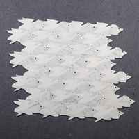 Centurymosaic Carrara Flying Fish, mosaïque en marbre blanc personnalisée, carreaux de mosaïque en marbre poli, mosaïque en marbre découpée au jet d'eau pour la décoration murale intérieure