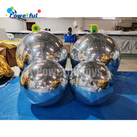 Décoration de fête de mariage suspendue grandes boules de ballon gonflables de sphère de miroir brillant de chrome