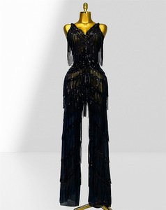 Combinaison pour femmes à franges de sequins perlés, sans manches, pantalon une pièce, idéale pour les tenues de chanteuses ou de danseuses. - Product Image 5