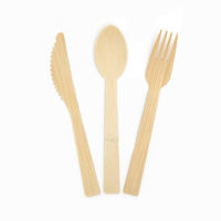 Ensemble de couverts jetables modernes et écologiques de six pièces vaisselle en bambou avec couteau en plastique cuillère fourchette pour les fêtes de famille