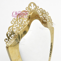 Fabrication en gros de chaises de mariage empilables en métal en cuir blanc en acier inoxydable doré de luxe pour les événements de fête des mariés