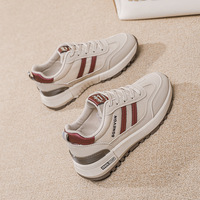 2026 Explosions Spring Baskets de running et de voyage coréennes style Dad Shoes, respirantes, à semelle épaisse, à lacets, rétro, à semelle souple en PVC