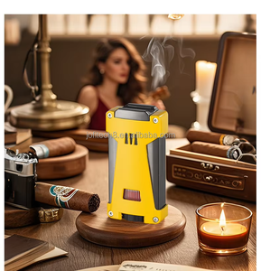 Encendedor de Gas Portátil Recargable 4 en 1 a Prueba de Viento con 4 Llamas, Punzón para Cigarros y Soporte para Cigarros, Venta al por Mayor - Product Image 5