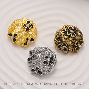 Kim Cương Nhỏ hoa tay khâu bướm gợn hình nút áo cạnh không đều với kỹ thuật mạ hợp kim kẽm - Product Image 5