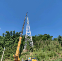 Tour d'angle en treillis en acier galvanisé de haute qualité pour ligne de Distribution de transmission Pylône électrique de haute qualité