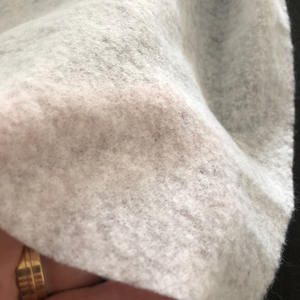 قماش مايكروفايبر مقاوم للماء 100% بوليستر للاستخدام المنزلي خفيف الوزن 200 جرام/متر - Product Image 1