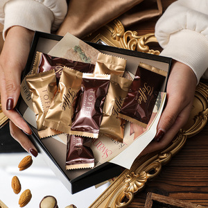 ถุงบรรจุภัณฑ์ขนมแบบกำหนดเอง MOQ ต่ำเพียง 100 ชิ้น ถุงทรงหมอนพิมพ์ลายส่วนตัวสำหรับของชำร่วยงานแต่งงาน อุปกรณ์จัดงานเลี้ยง ผลิตจำนวนน้อย - Product Image 2