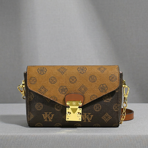 Borsa a Tracolla di Lusso <span class=keywords><strong>in</strong></span> Vera <span class=keywords><strong>Pelle</strong></span> di Design, Borsa a Mano Monogram <span class=keywords><strong>in</strong></span> <span class=keywords><strong>Pelle</strong></span> Bovina di Alta Qualità per Donna - Product Image 6