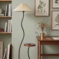 Lampe de sol LED moderne avec table d'appoint, abat-jour plissé, support incurvé ondulé, lumière d'ambiance pour salon, décoration intérieure