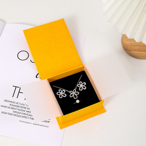 Tùy chỉnh sang trọng lật Hộp Quà Tặng hàng đầu với đóng cửa từ đóng mở gói phẳng bao bì các tông cho đồ trang sức & Quà tặng cao cấp - Product Image 3